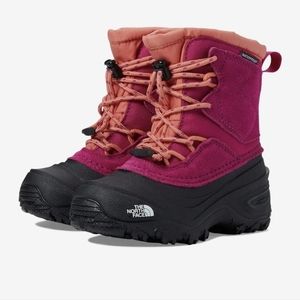 The North Face Kids' Alpenglow V Waterproof Winter Boots